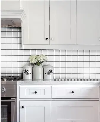 กระเบื้องพื้น 16X16 นิ้ว COTTO ดีเซมเบอร์ ขาว PM 0.96 ตร.ม. - Image 2